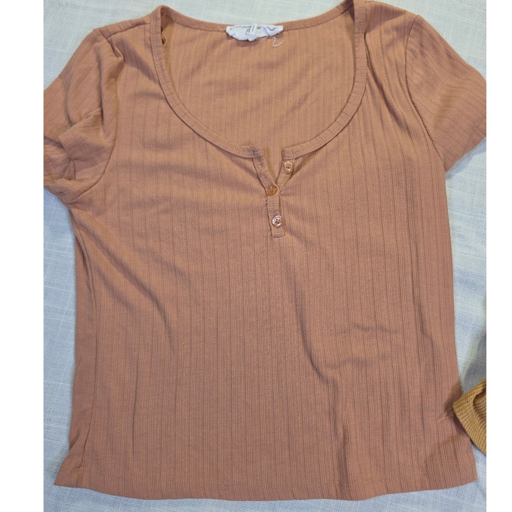 Bozzolo Waffle Tank & Hippie Rose Ribbed Henley Bundle Tan Terracotta Medium